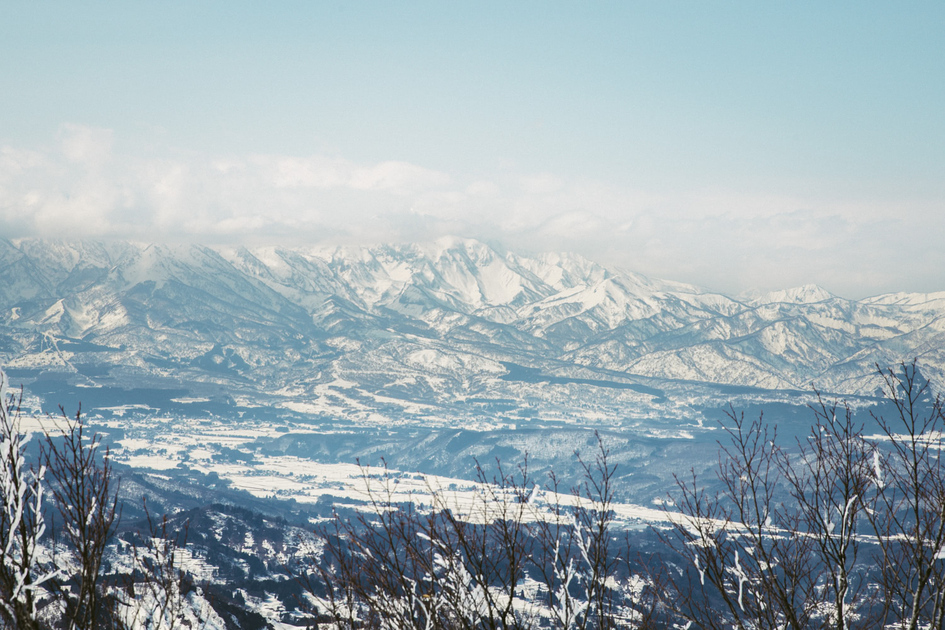 連なる雪山