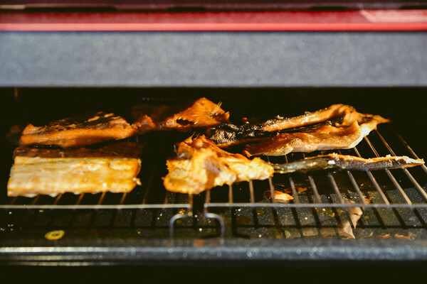 皮周りもオーブンでカリカリに焼く