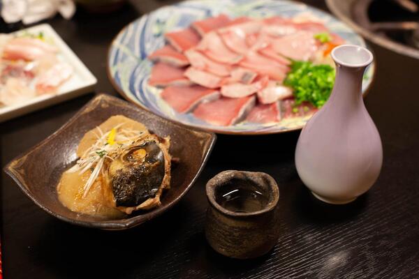 日本酒と刺身