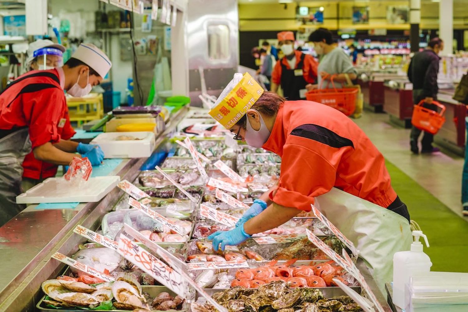 46年間、鮮度・値段・品揃え・態度だけは守ってきた」日本一売れる魚屋